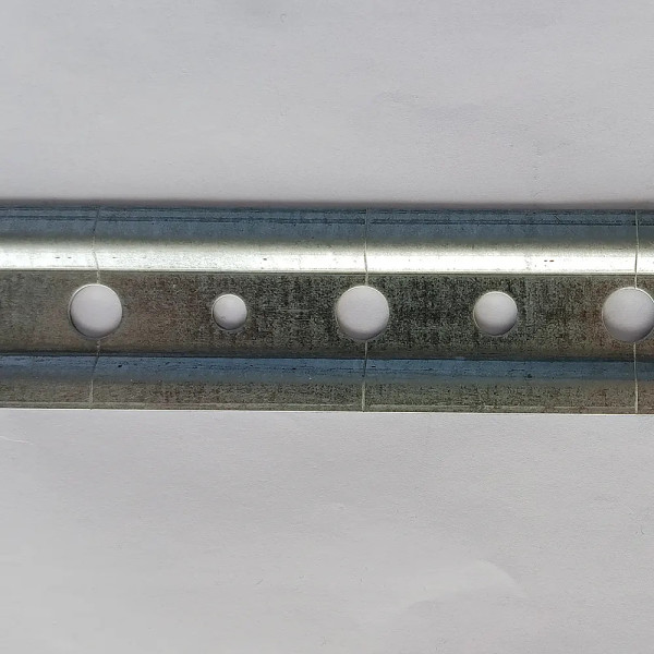 Szyna (listwa) do zawieszania szafek L-200cm