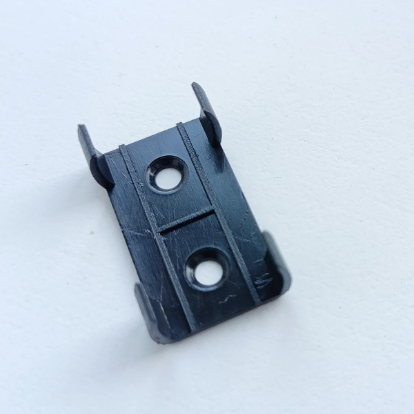 Adapter włącznika meblowego W07 - czarny.