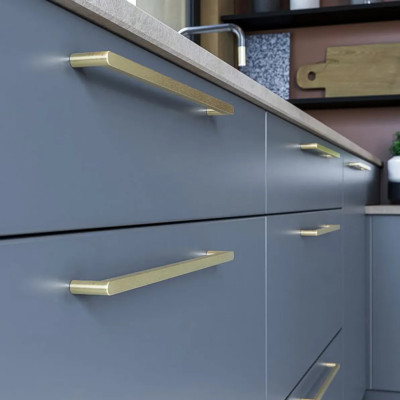 Uchwyt meblowy NYXA C-192 / L-202 złoto szczotkowane (18)