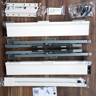 Szuflada Comfort Box Plus H199mm L550mm z relingiem wysoka biała. Szuflada Comfort Box Plus H199mm L550mm z relingiem wysoka biała.